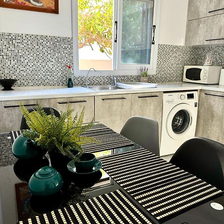 Dub House Apartment Пафос Екстериор снимка